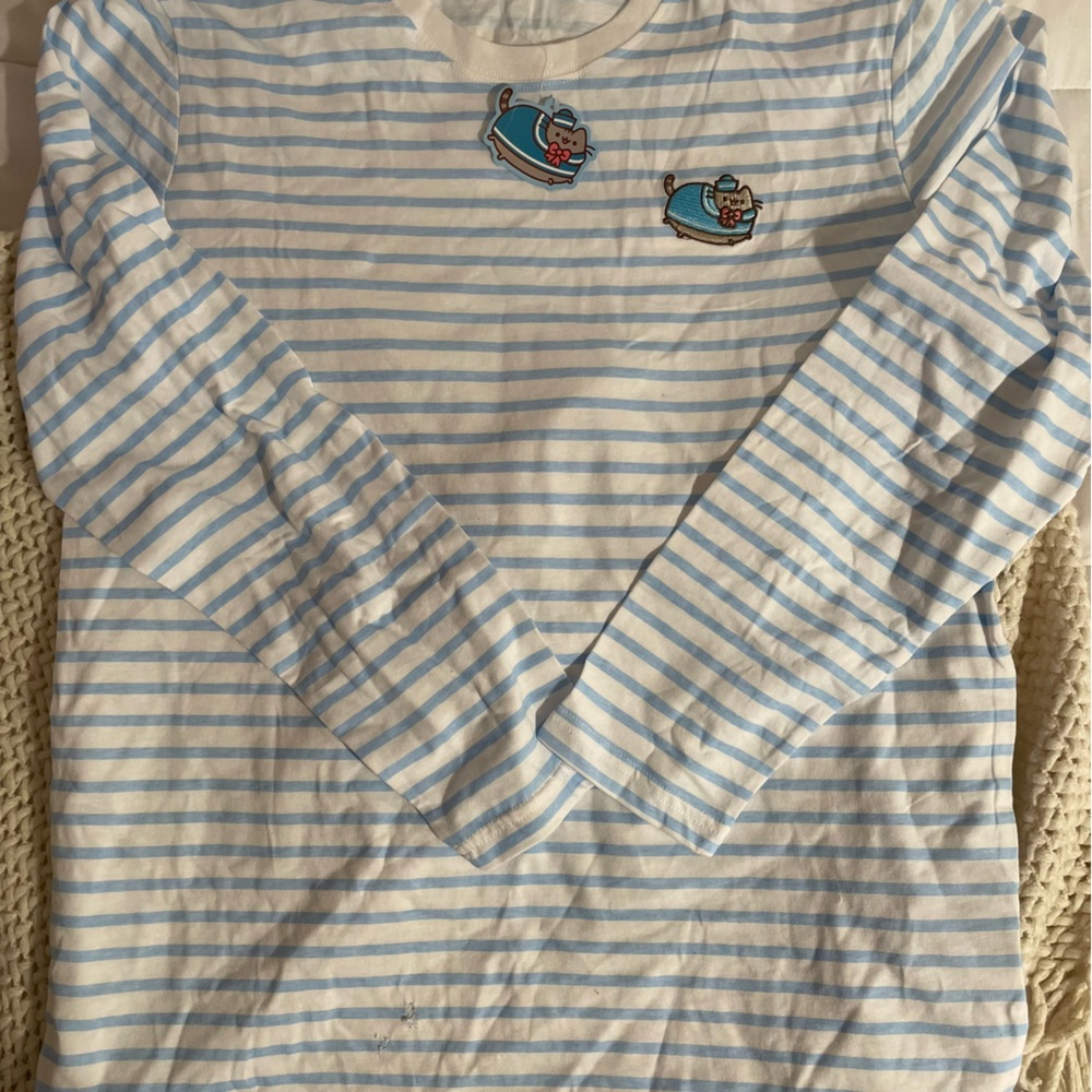 Pusheen striped shirt